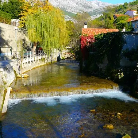 Molendini * Žrnovnica